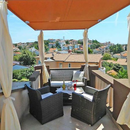 Apartment Leona Pula Exterior photo